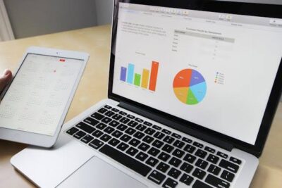 Cómo conseguir becas de excelencia para másters en Finanzas y Economía